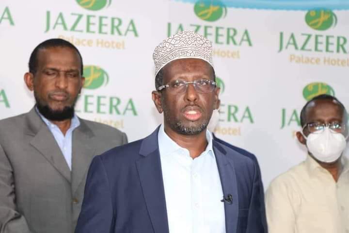 VIDEO: Sheekh Shariif oo digniin adag u diray Ciidanka Dowladda