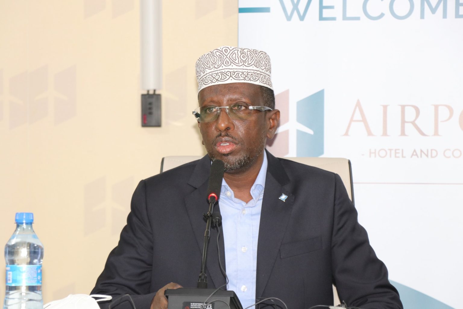 Sheekh Shariif “Weli su’aalo badan ayaa ka taagan in dalka doorasho ka dhacayso” (VIDEO)