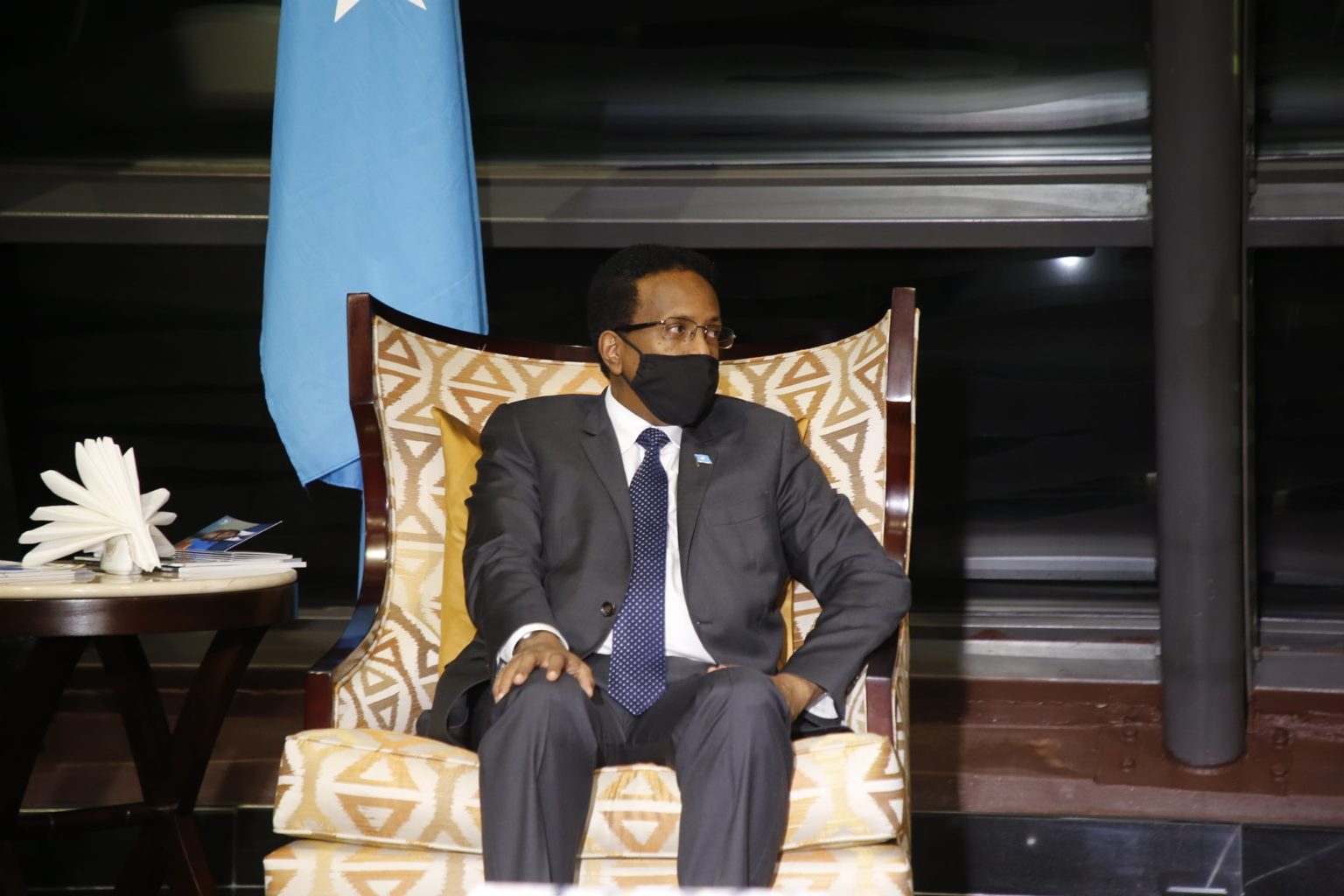 Farmaajo umuuqda in uu ka tanaasulay labadii sano ee muddo kordhinta ahayd !!!