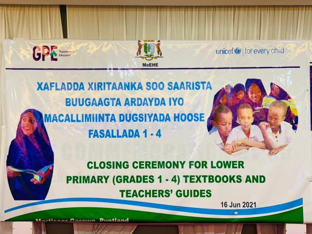 Puntland oo soo bandhigaysa Buugaagta waxbarashada dugsiyada hoose ee deegaanadeeda