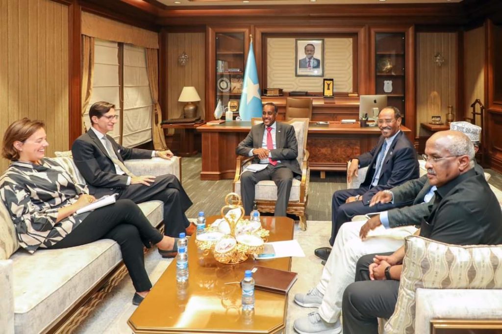 Rooble oo Qaabilay Wafti ka socda Baanka Aduunka