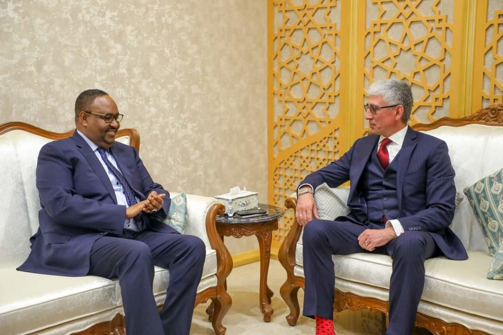 Maxay kawada hadleen Waftiga Baanka Aduunka iyo Madaxweyne Deni?