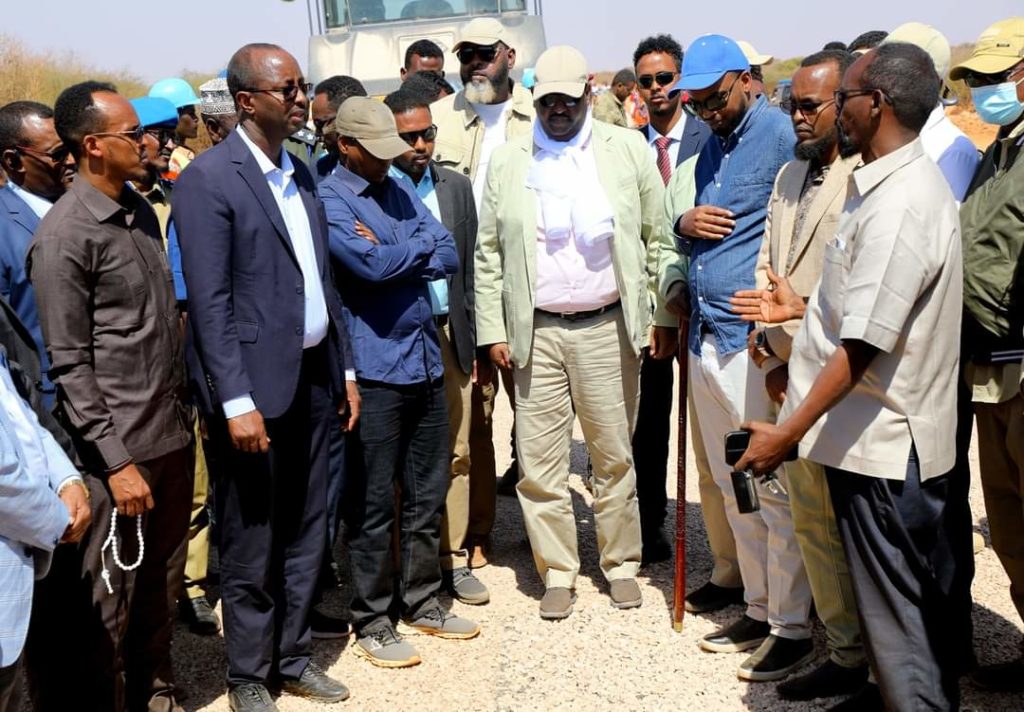 Madaxweyne Deni oo kormeeray Dhismaha Wadada Jalam-Xarfo