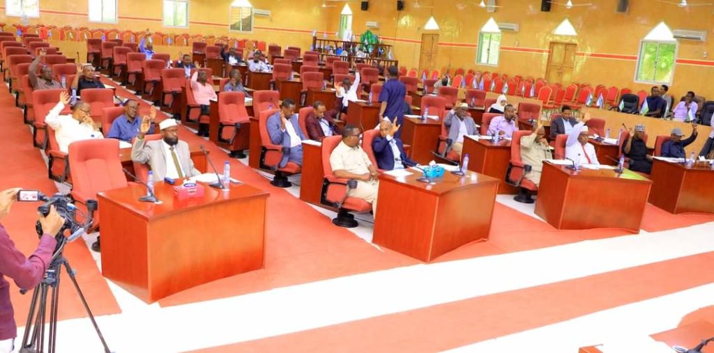 Baarlamaanka Puntland oo ansixiyay Xeerka Dalxiiska Puntland