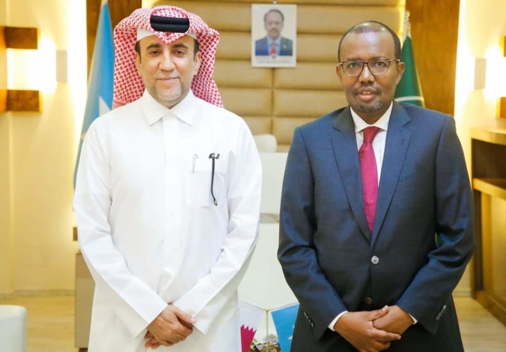 Diblomaasiyiinta Shisheeye oo yasay Wasiirka Arimaha Dibada Somaliya