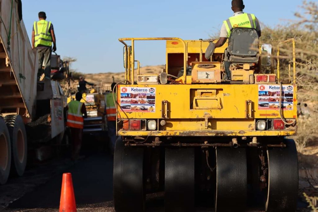 Sawiro:-Kebarco oo soo gabagabaysay dhismaha 8-Buundo