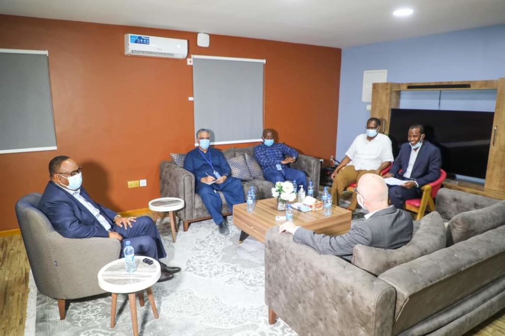 Video:-Maxay kawada hadleen Puntland,Qaramada midoobey iyo Maraykanka