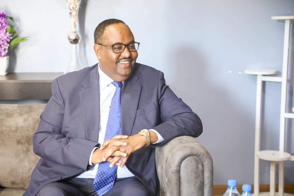 Madaxweyne Deni oo kulamo kawada Muqdisho