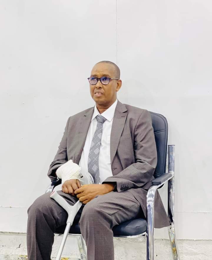 Mucalimuu oo ugu danbayn loo doortay Xildhibaan