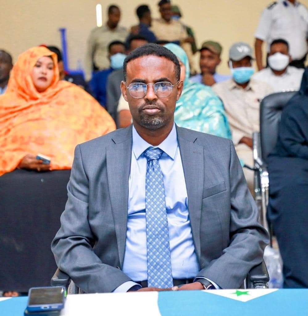 Xildhibaanno kale oo Dhuusamareeb lagu doortay Maanta