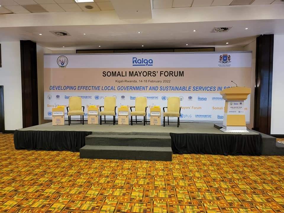 Duqa Gaalkacyo oo ka qaybgalay Shirka Madasha Maayarada Somalida