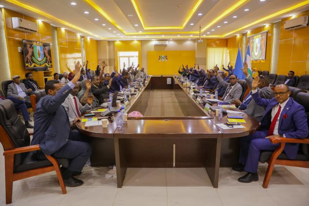 Korontadii Puntland oo loo ansixiyay Qoyska Madaxweyne Deni
