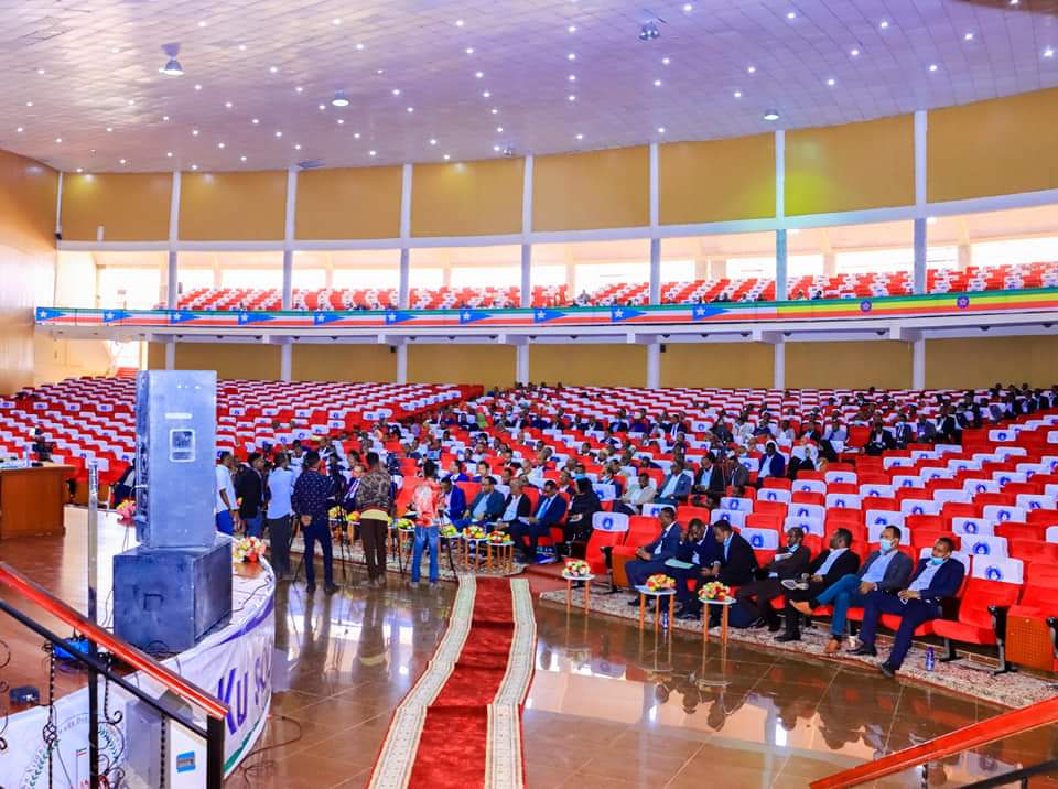 Kalfadhiga Baarlamaanka Deegaanka Somalida oo furmay