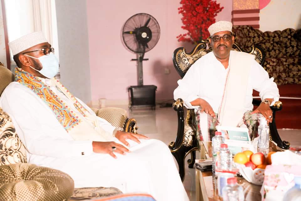 Video:-Madaxweyne Deni iyo Isimada Bari oo kulmay
