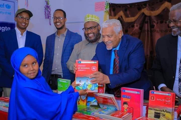Manhajka Dugsiyada Hoose Ee Puntland oo la daahfuray