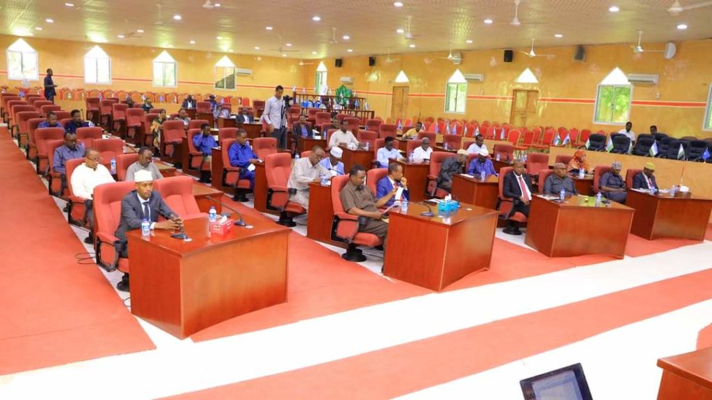Mooshin ka dhan ah Madaxweyne Deni oo la abaabulayo