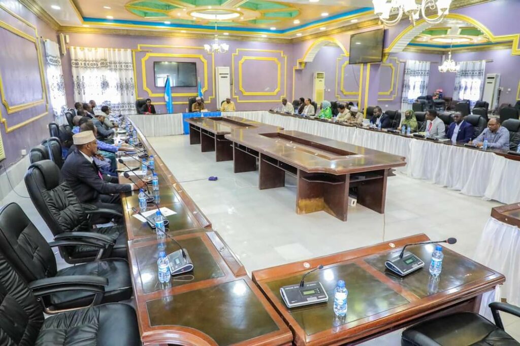 MADAXWEYNAHA DOWLADDA JUBALAND OO SHIR GUDOOMIYEY KULANKA GOLAHA WASIIRADDA.