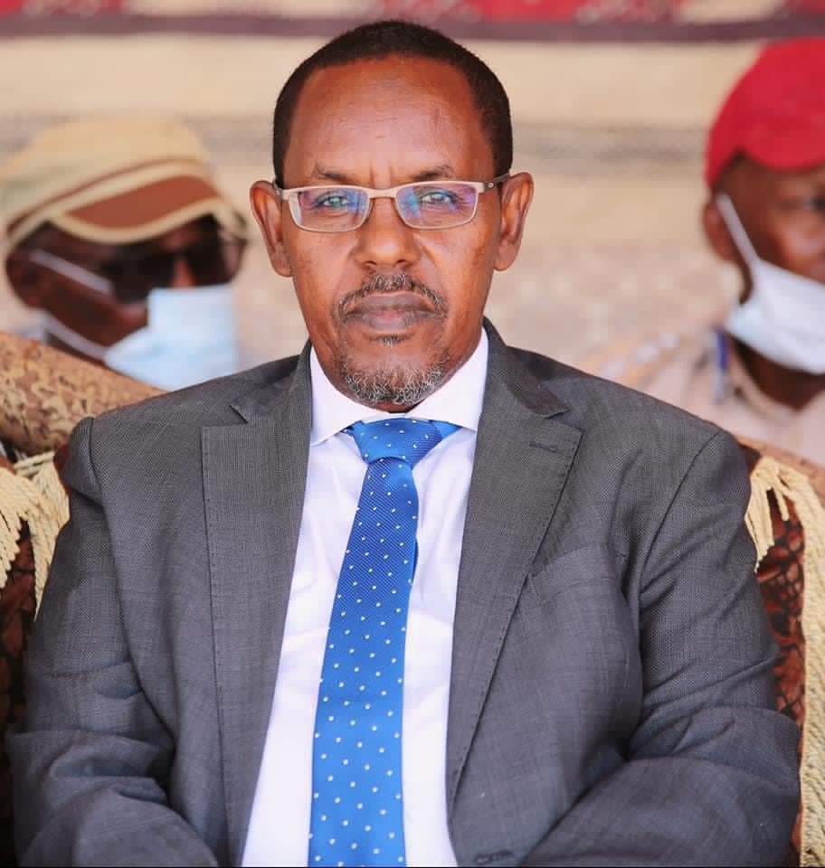 Madaxweyne Deni oo Wasiirka Maaliyada ka joojiyay Lacagihii