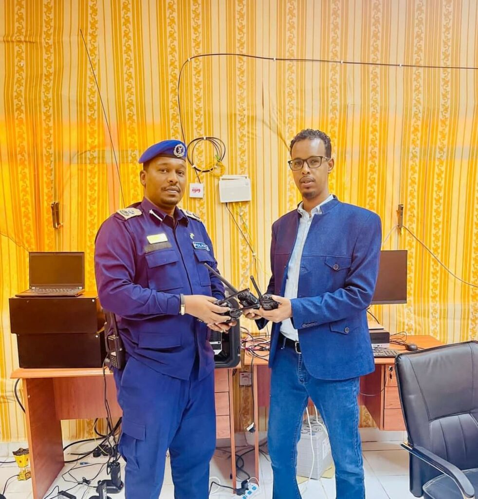 Booliska Buuhoodle  Oo Qalab la gaarsiiyay