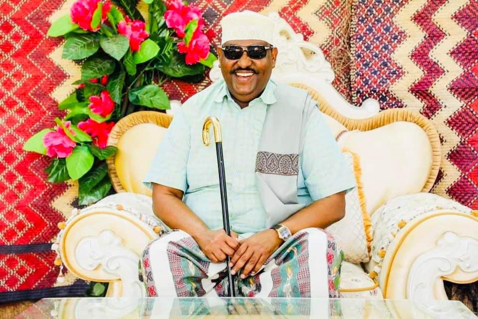 Siyaasiyiin iyo Waxgarad kasoo jeeda Puntland oo ugu baaqay Deni in uu iscasilo