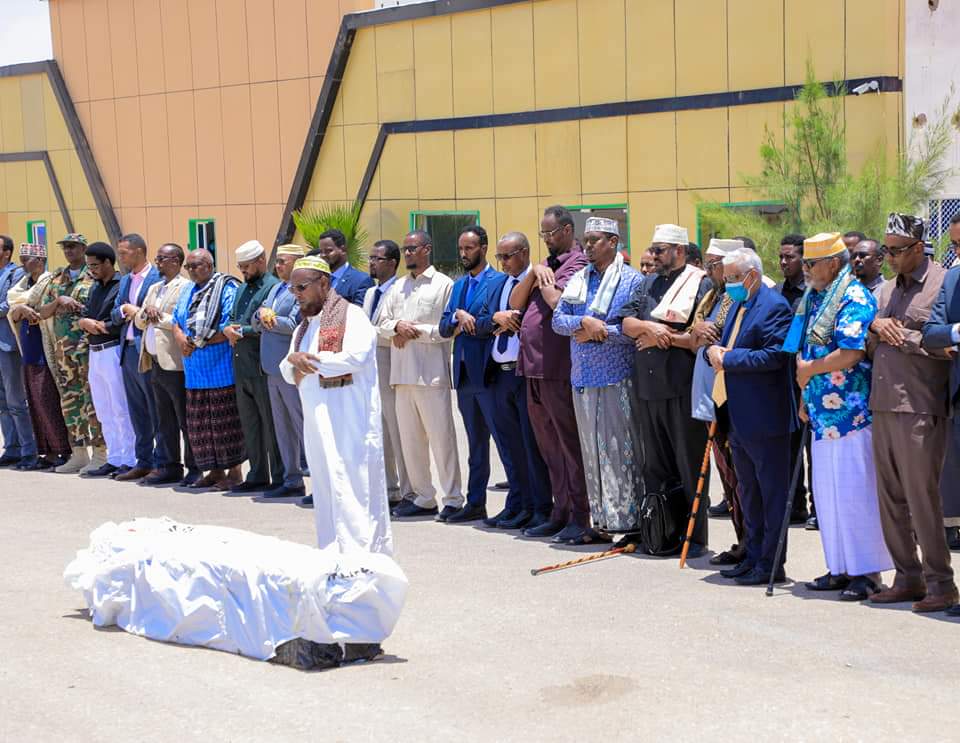 Garaad Maxamuud Cismaan Mashqare oo Aas-qaran loo sameeyay