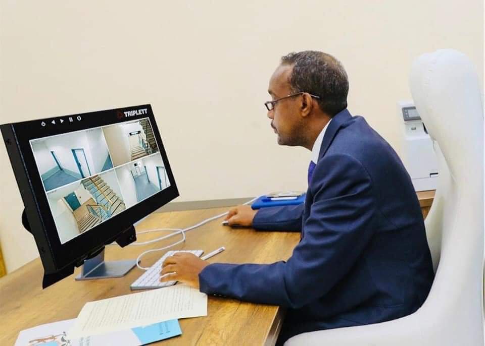 Maxaan ka ognahay  culaysyada Amni Ee ra’iisul wasaaraha Somaliya haysta?