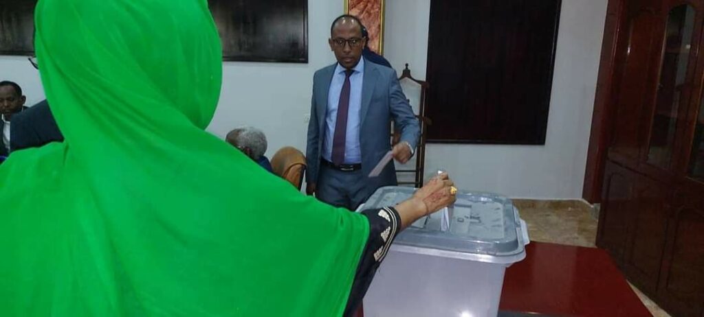 Gudiga Doorashada Gudoonka Golaha Shacabka oo Gudoomiye udoortay