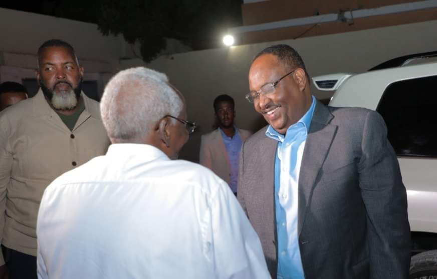 Gudoomiye Dhabancad iyo Madaxweyne Deni oo caawa ku kulmay Muqdisho.