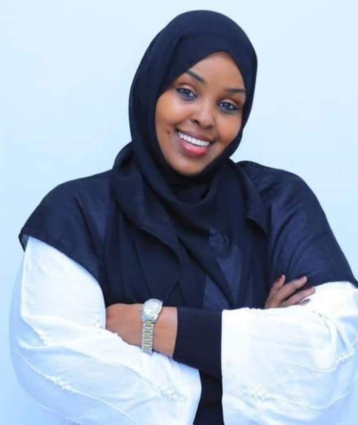 Faallo:-Sareedo waa Hooyo ee Siyaasiyad shaqo kuma lahan!!