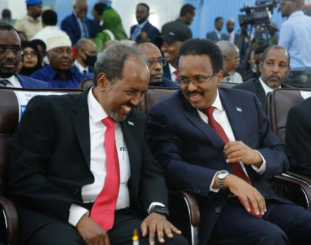 Xasan Shiikh iyo Farmaajo oo kawada hadlay xilwareejinta