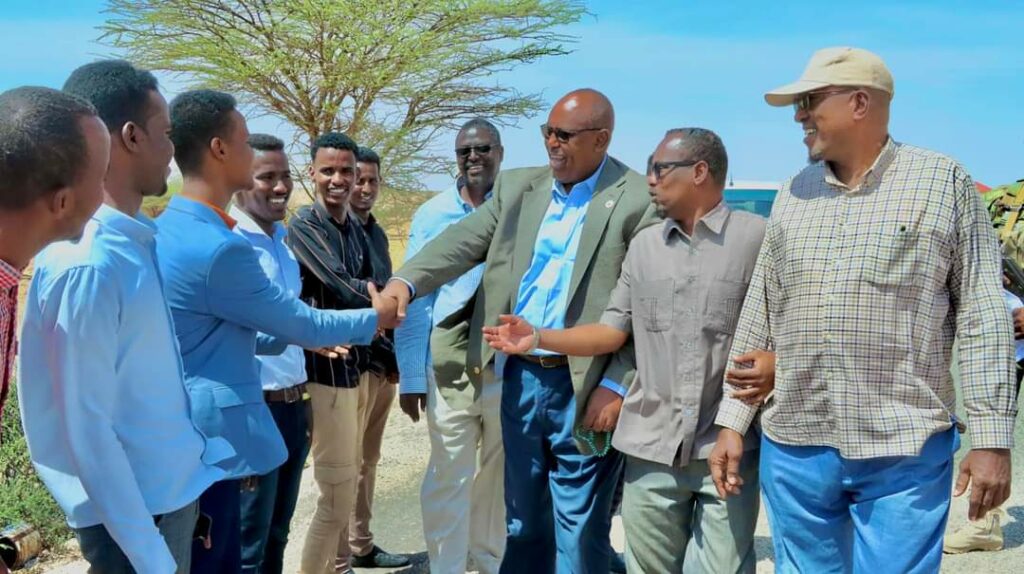 Wasiirka Dhalinyarada iyo Ciyaaraha oo gaaray Qardho