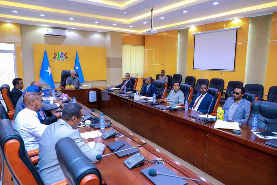 Video:-M.xigeenka Puntland oo hor istaagay in W.Arimaha Gudaha kasoo qaybgalo…