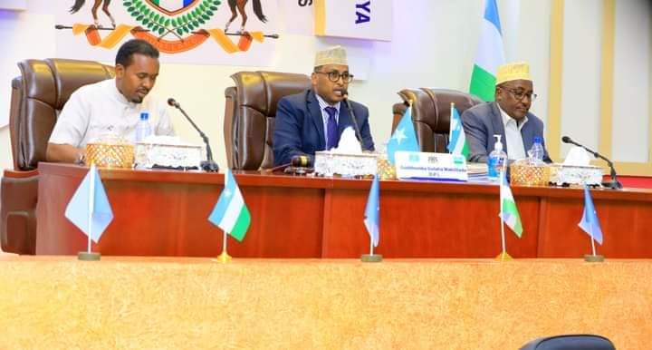 Muxuu ku saabsanaa fadhigii Maanta Ee Golaha Wakiilada Puntland?
