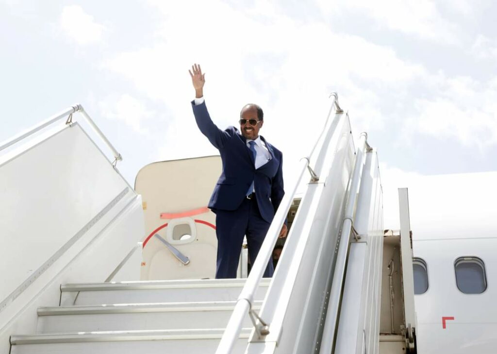 Madaxweyne Xasan oo u anba baxay Dalka Turkiga