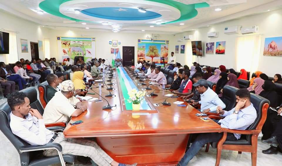 Video:-Shaqaalaha Maaliyada Puntland oo lagu amray dar-dargelin shaqo
