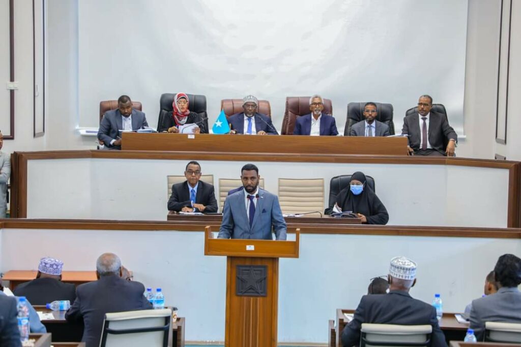 Labada Aqal Ee Baarlamaanka Fadaraalka oo Gudi usaaray dabagal ku sameeya Xisaab-xiradii 4-tii sano