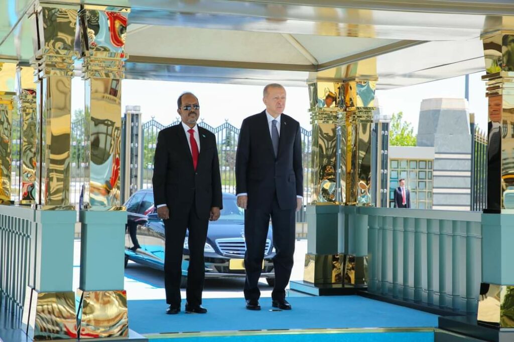 Video:-Xasan Shiikh oo ugu danbayn la kulmay Erdogan