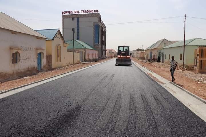 Dhismaha Wadooyin casriya oo Garowe ka socda