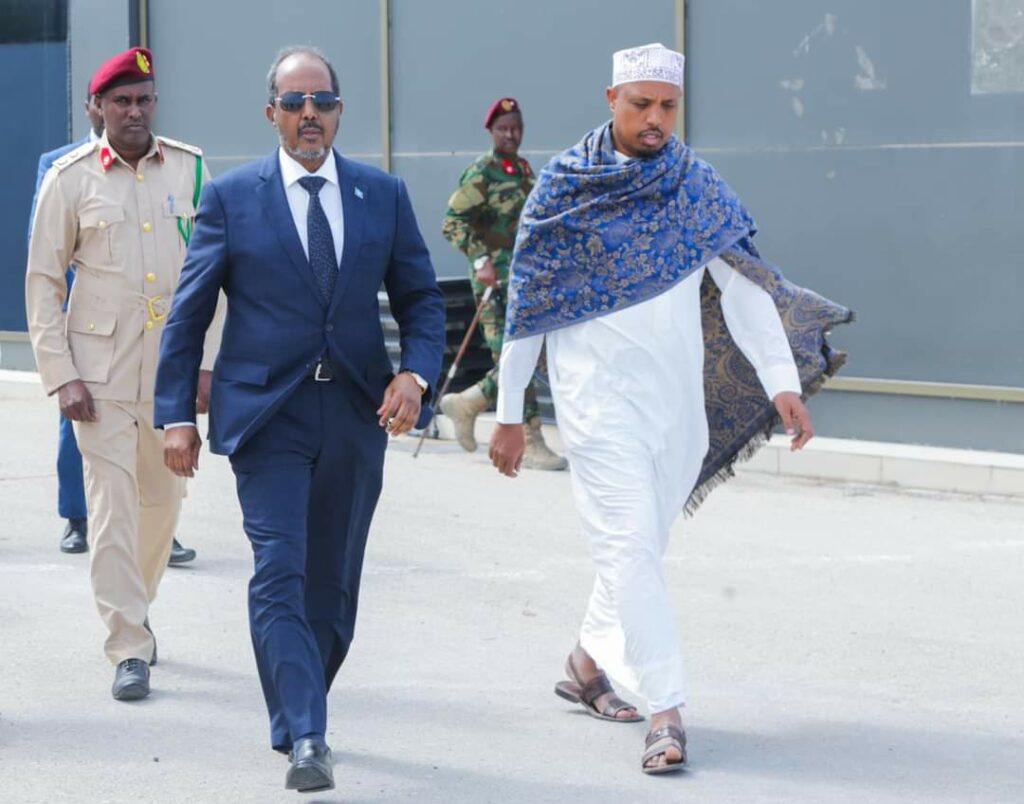 Madaxweyne Xasan oo udhoofaya Kenya