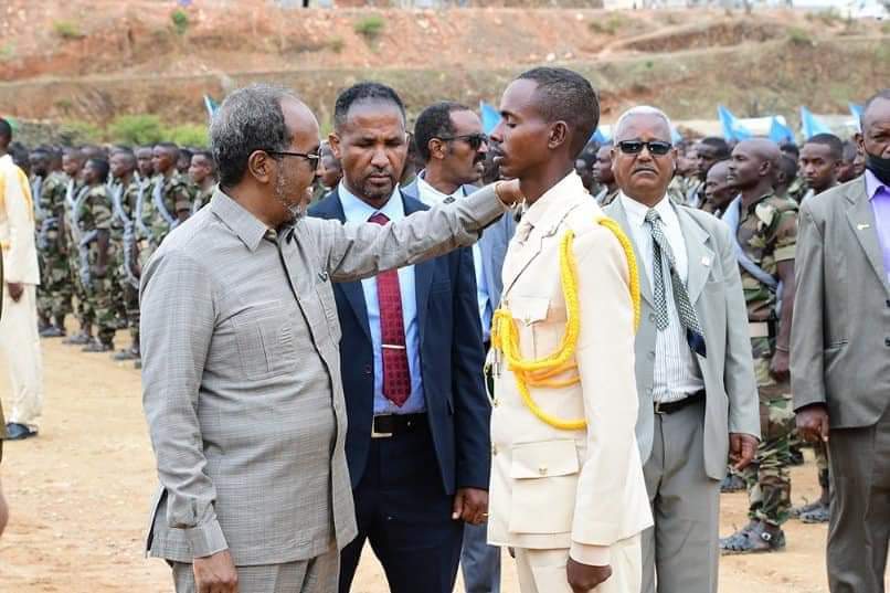 Madaxweyne Xasan oo muuqda in uusan waxba ka baran 5-tii sano?
