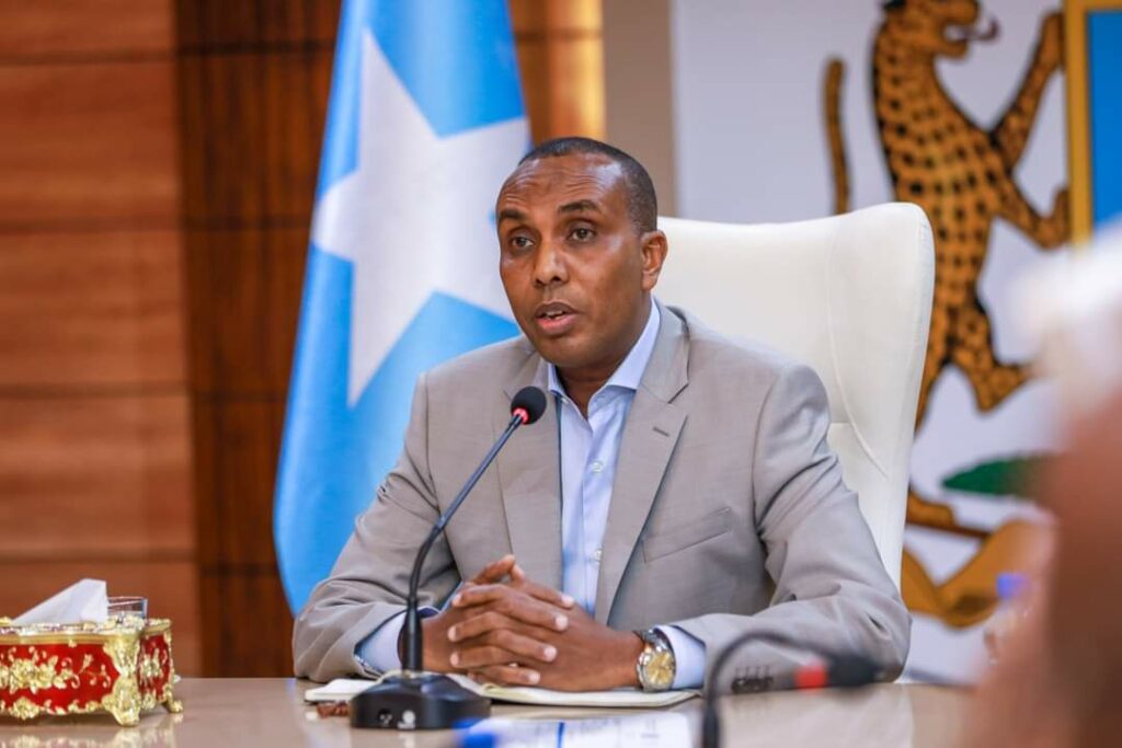 Damjadiid oo Xamse ku hor bahdilay Shacabka Somaliyed