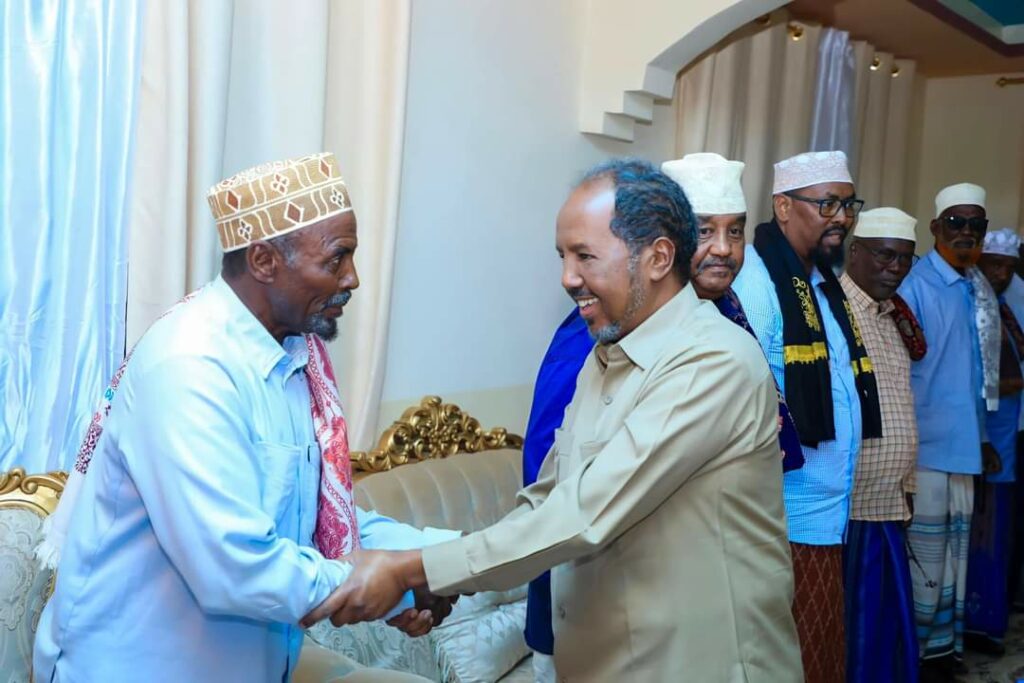 Madaxweynaha Fadaraalka iyo hogaanka Dhaqanka Puntland oo kulmay