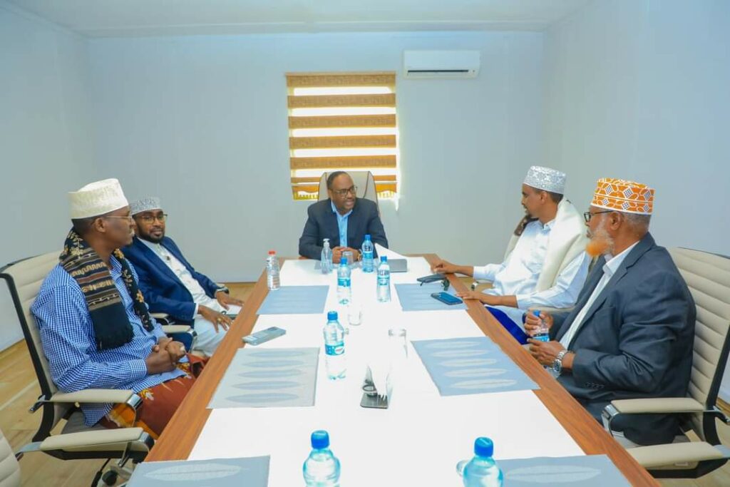 Madaxweyne Deni iyo Boqor Burhaan oo kulmay