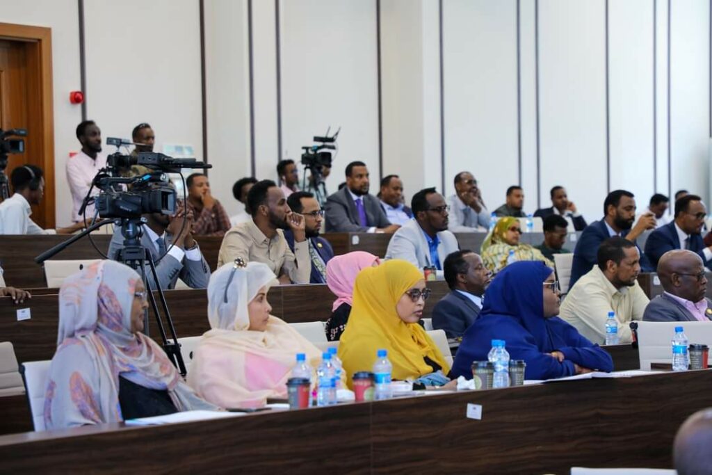 Yaa ku bixi doona Mooshinka  dhex wareegaya Baarlamaanka Fadaraalka?