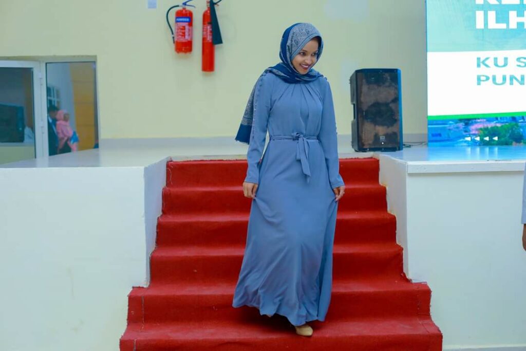 Video:-Ilhaan Cumar oo Xaflad loogu sameeyay Madaxtooyada Puntland