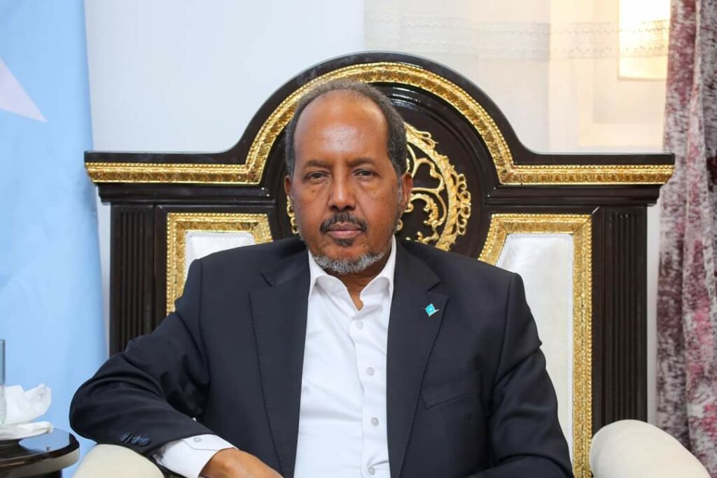 Xasan Shiikh aragti Qaran maleh Ee aragti Qabiil buu leeyahay.!!