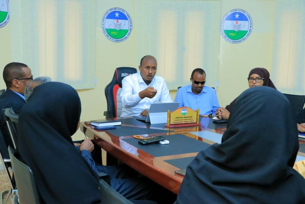 Xisbiyada Siyaasada Puntland oo laga badinayo tirada qoran