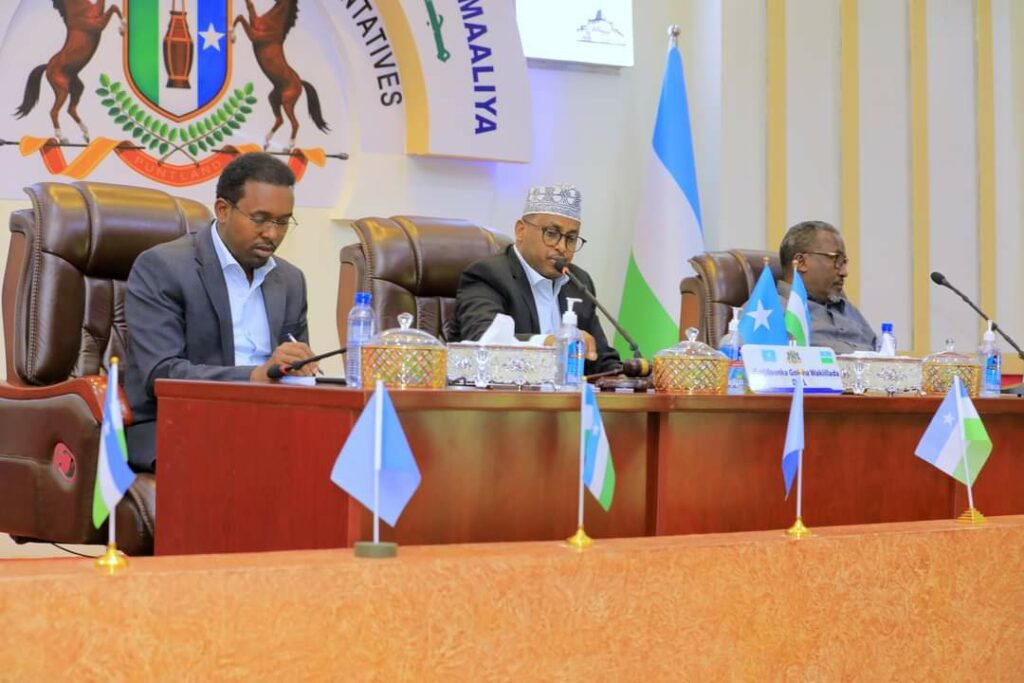 Video:-Golaha Wakiillada Puntland oo yeeshay fadhigii 9-aad.