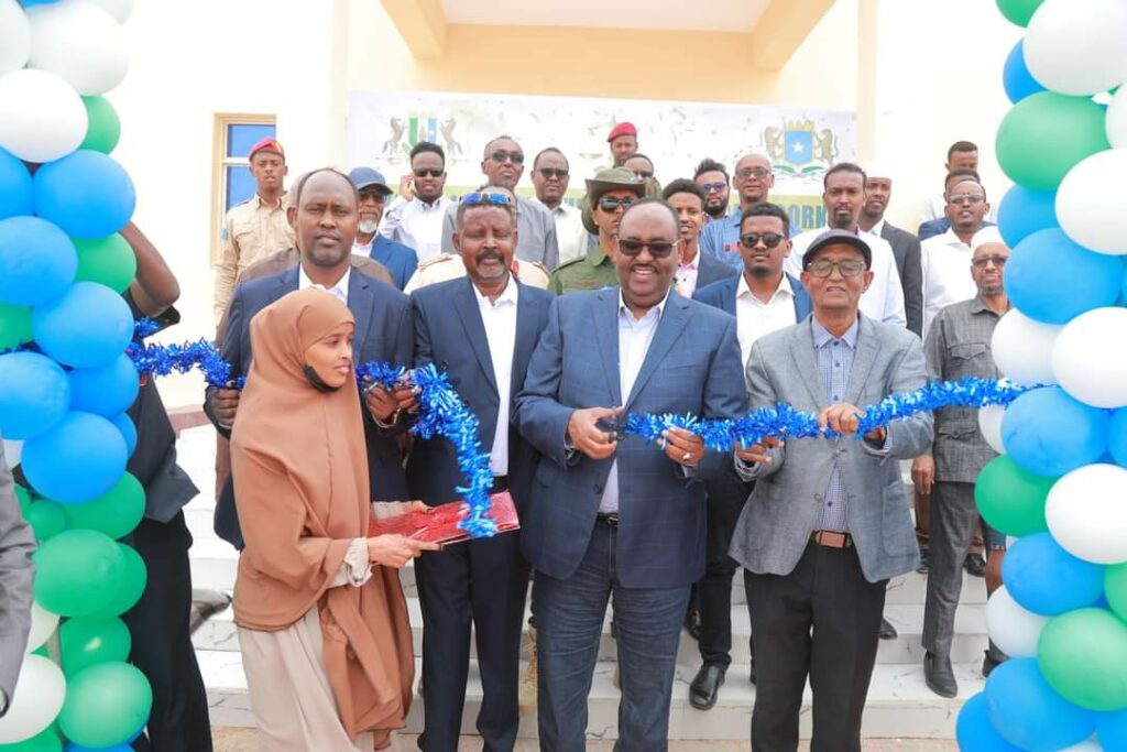 MADAXWEYNAHA OO XARIGA KA JARAY XARUNTA DHEXE EE GARSOORKA DOWLADDA PUNTLAND.