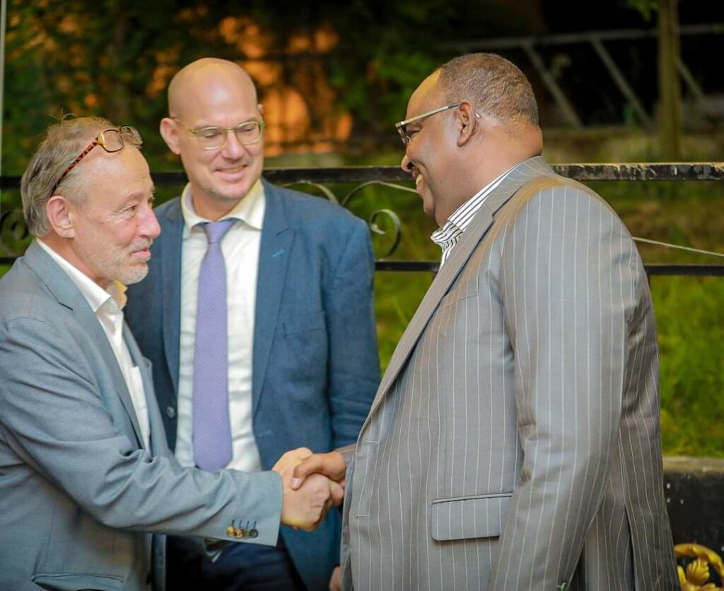 MW Deni oo Casho Sharaf usameeyay Marti sharaftii kasoo qayb gashay Shirka Nabada